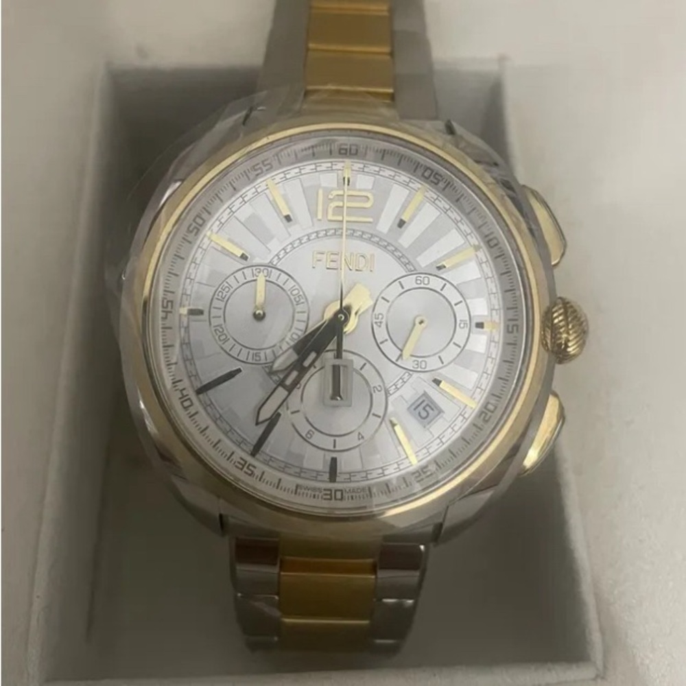 FENDI TIMEPIECES Momento Chronograph White Round Dial Men’s Watch - Picture 6 of 10
